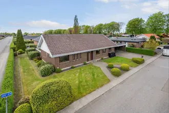 Villa på Tværtoften 49, Lind, 7400 Herning
