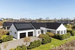Villa på Tirsbæk Søvej 85, 7120 Vejle Øst