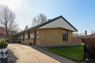 Villa på Parkvej 8, 7490 Aulum