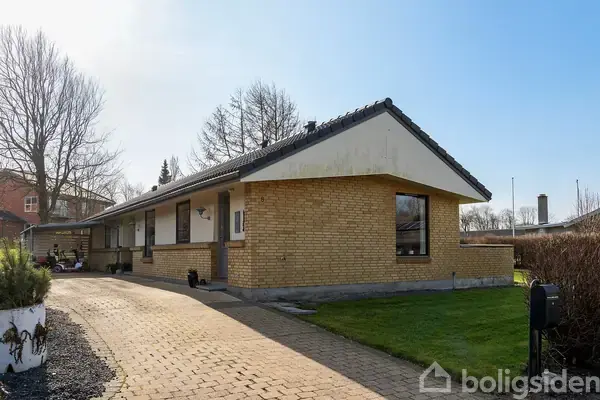 Villa på Parkvej 8, 7490 Aulum