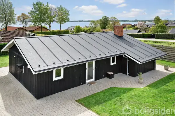 Fritidsbolig på Niels Rasmussens Vej 60, 7130 Juelsminde