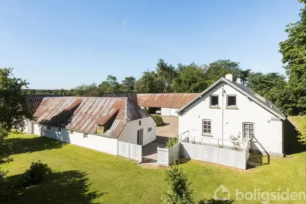 Landejendom på Fløjstrupvej 18, 8960 Randers SØ