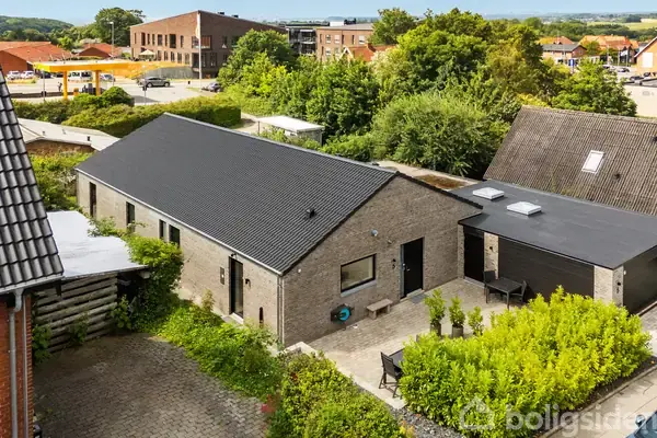 Villa på Solsortevej 5, 8410 Rønde