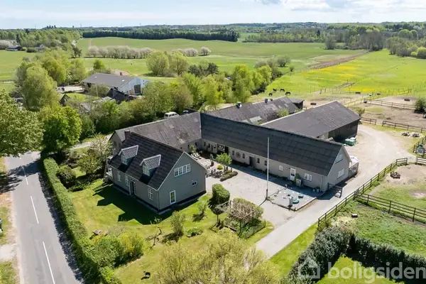 Landejendom på Grønholtvej 72, 3480 Fredensborg