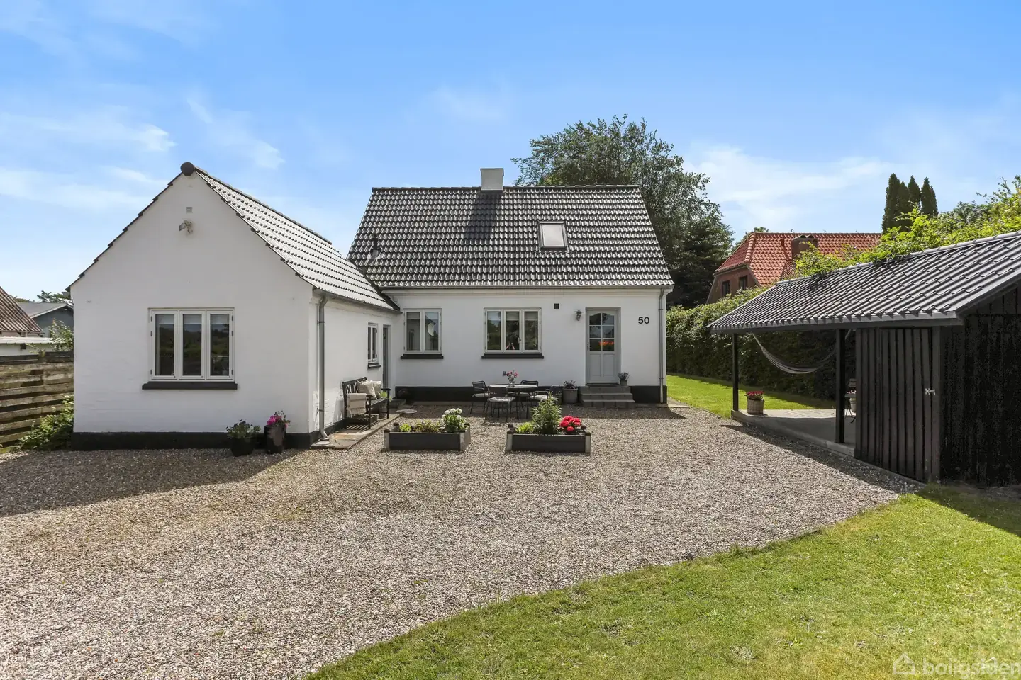 Indbydende villa med charme og rolig placering i Sulsted