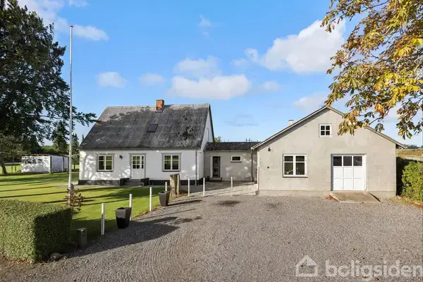 Landejendom på Nyvangsvej 74, 4230 Skælskør