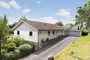 Villa på Gammel Landevej 76, 8380 Trige