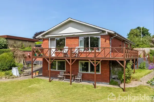 Villa på Birkebakken 17, 8520 Lystrup