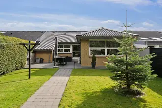 Rækkehus på Dragebakken 74, Sanderum, 5250 Odense SV