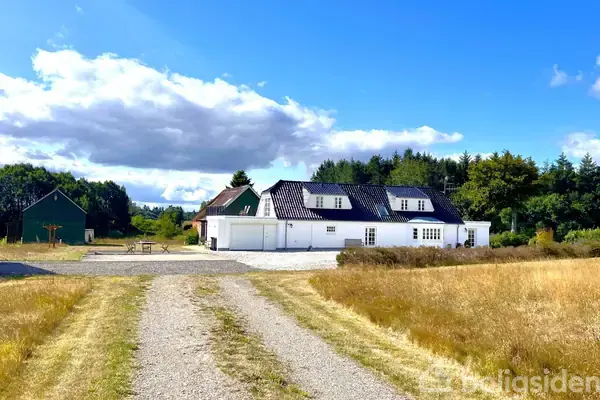 Landejendom på Stagstedhedevej 13, 9352 Dybvad