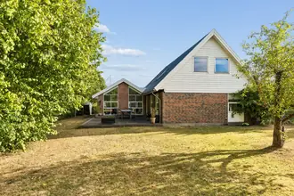 Villa på Klokkens Kvarter 7, Holluf Pile, 5220 Odense SØ