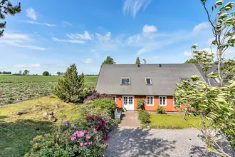 Villa på Hulvejen 6, Høbjerg, 8500 Grenaa