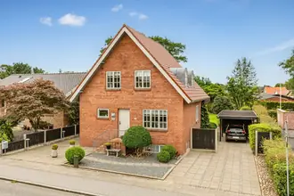 Villa på Kollundvej 10, Lind, 7400 Herning