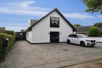 Villa på Vibekevej 40, Dyrup, 5250 Odense SV