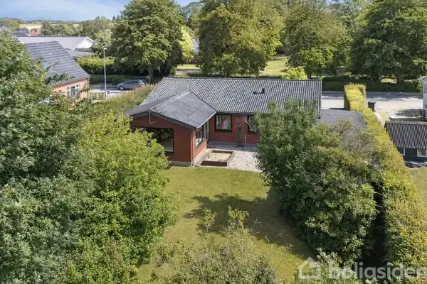 Villa på Anlægsvej 15, 9610 Nørager