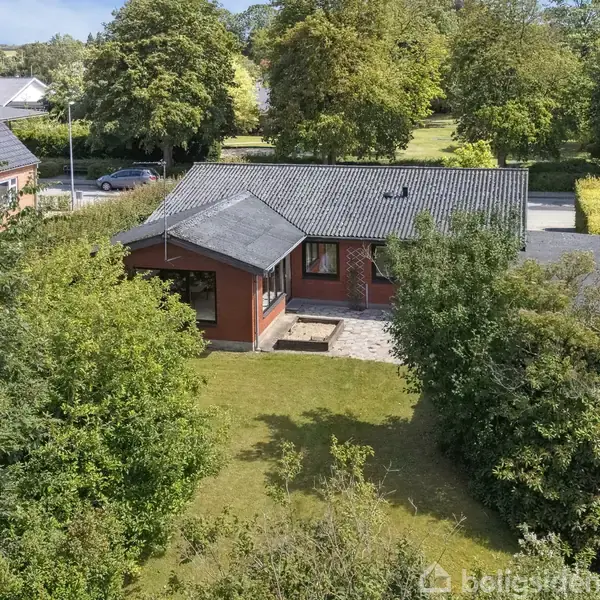 Villa på Anlægsvej 15, 9610 Nørager