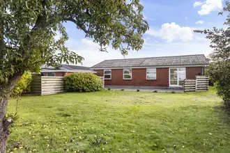 Villa på Tværgade 12, 9300 Sæby
