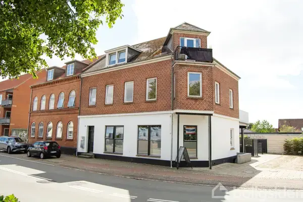Villa på Ribevej 2, 6740 Bramming