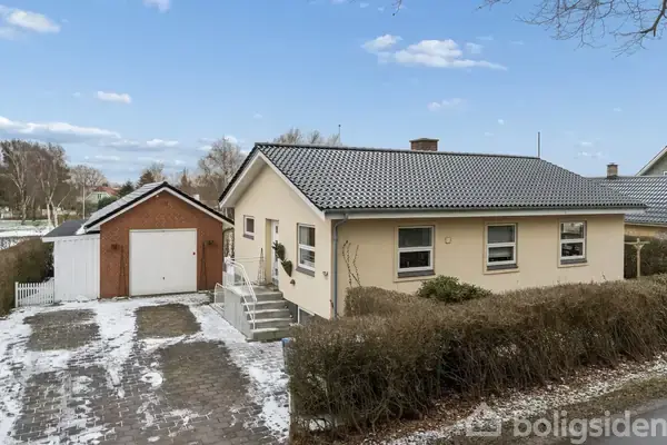 Villa på Strandvejen 145, 4200 Slagelse
