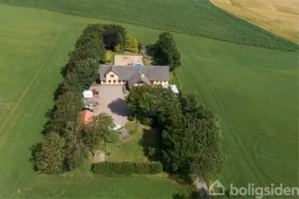 Landejendom på Søholtvej 60, 9750 Østervrå