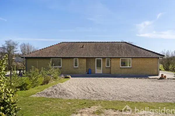 Villa på Åvej 2, 5871 Frørup
