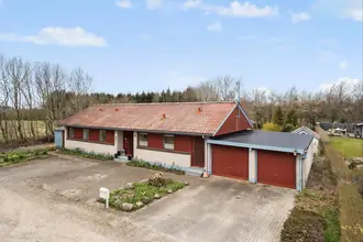 Villa på Kærvænget 14, Humlum, 7600 Struer