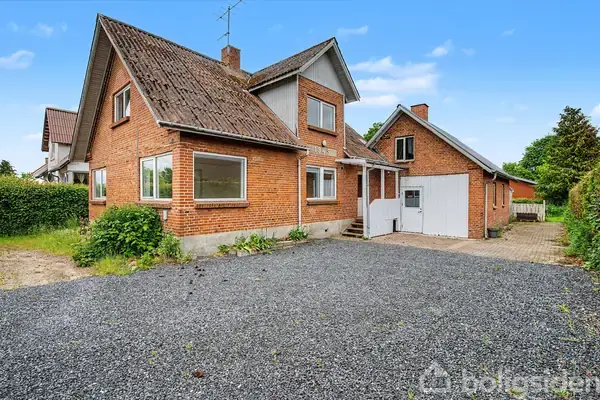 Villa på Ringkøbingvej 4, 7442 Engesvang