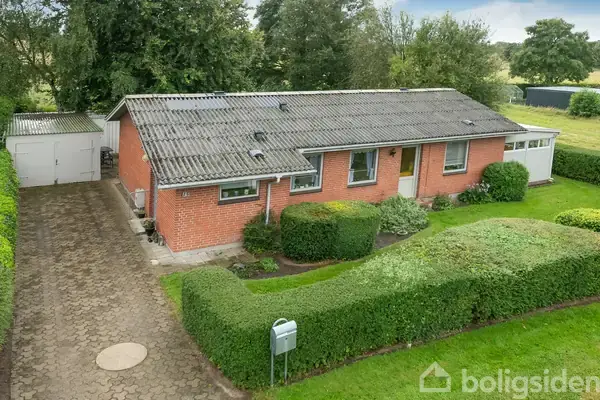 Villa på Nedre Byvej 15, 9760 Vrå
