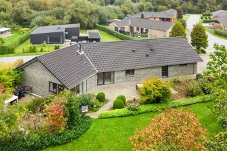 Villa på Skovlunden 100, Thyregod, 7323 Give