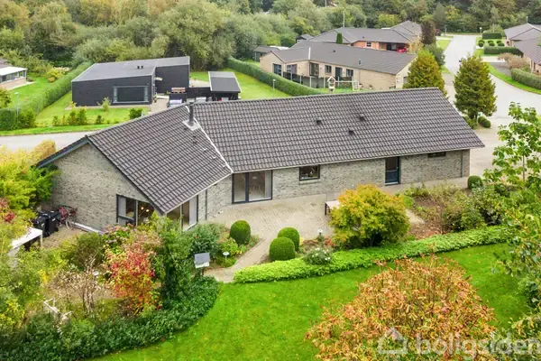 Villa på Skovlunden 100, 7323 Give