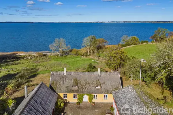 Landejendom på Lille Lyngbyvej 13, 3320 Skævinge