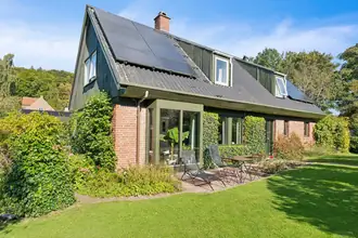 Villa på Fredensvej 3, Hareskov, 3500 Værløse