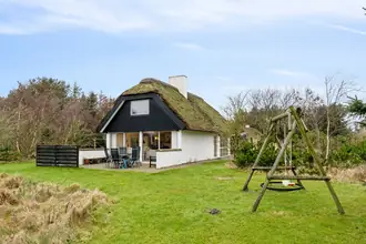 Fritidshus på Knakvej 16, Vedersø, 6990 Ulfborg