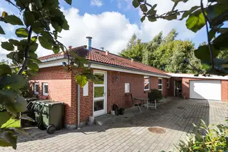 Villa på Strandparken 14, Fjellerup, 8585 Glesborg