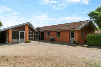 Villa på Jørgen Vinds Vej 8, Hyllinge, 4700 Næstved