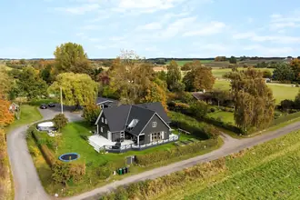 Villa på Holmehuse 17A, Gevninge, 4000 Roskilde