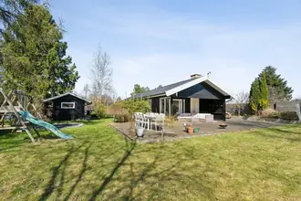 Fritidshus på Skovduevej 20, Villingerød, 3120 Dronningmølle
