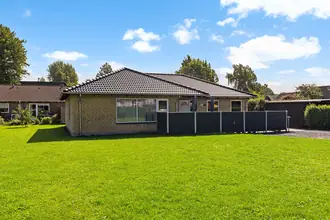 Villa på Apotekervej 2, 5854 Gislev