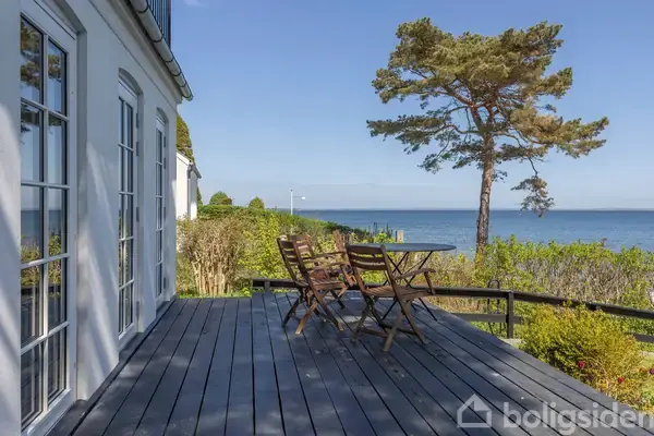 Villa på Strandvejen 19, 5960 Marstal