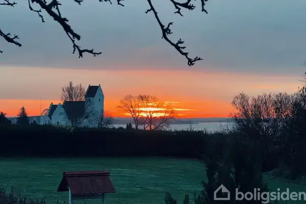 Villa på Kirkestien 5, 4771 Kalvehave