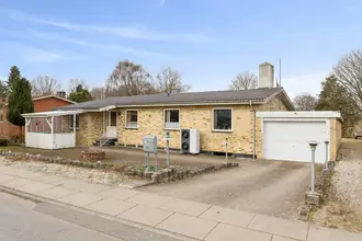 Villa på Krogsgårdsvej 57, Hvam, 8620 Kjellerup