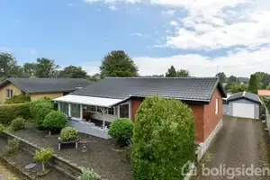Villa på Ibsensvej 15, 7323 Give