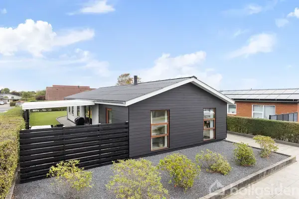 Villa på Kong Christians Alle 56, 9900 Frederikshavn