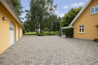 Landejendom på Husmandsvejen 11, 4600 Køge