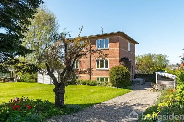 Villa på Vinkelhøj 6, 8260 Viby J