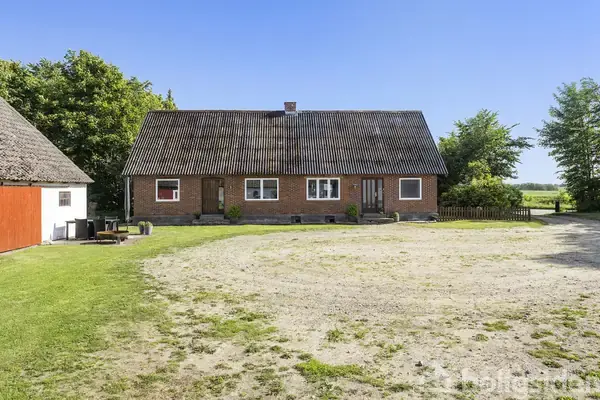 Landejendom på Stenhøjvej 273, 9900 Frederikshavn