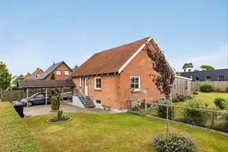 Villa på Solsortevej 4, Ulkebøl, 6400 Sønderborg