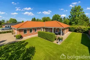 Villa på Granvej 3, 9320 Hjallerup