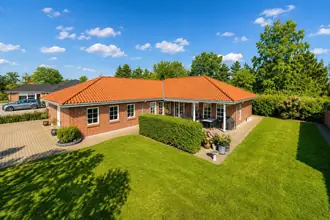 Villa på Granvej 3, 9320 Hjallerup