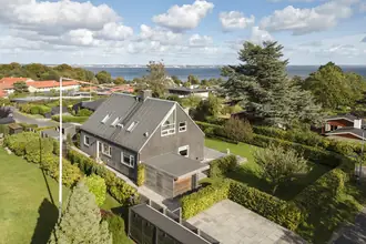 Villa på Tjørnevej 8, 3070 Snekkersten